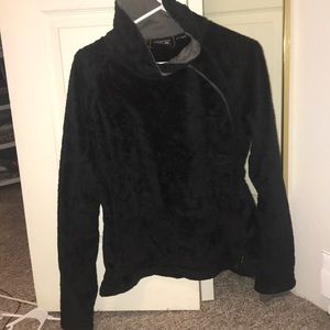 Mountain hardwear fuzzy jacket